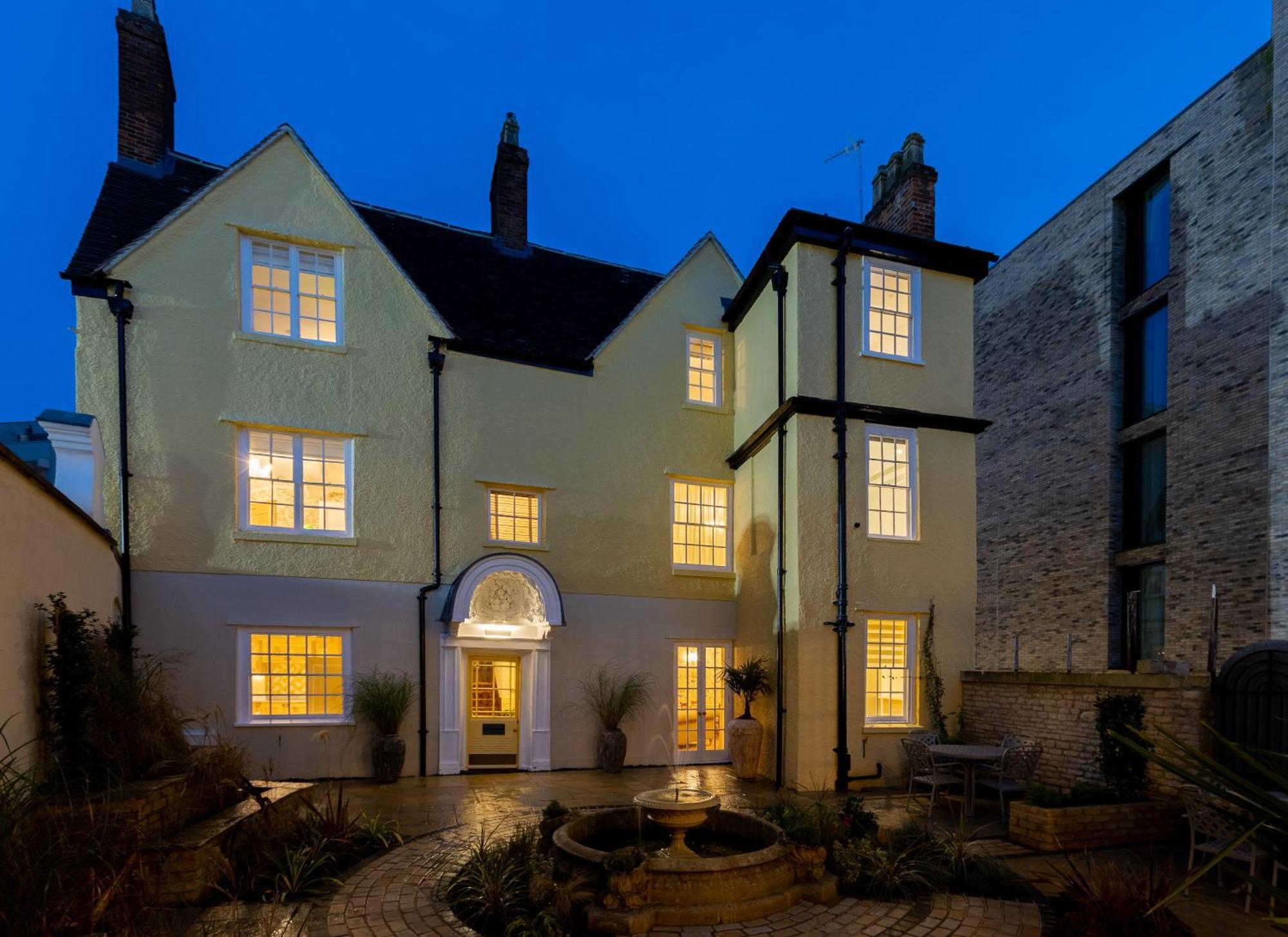 Greyfriars Hideaway Villa Oxford Exterior photo